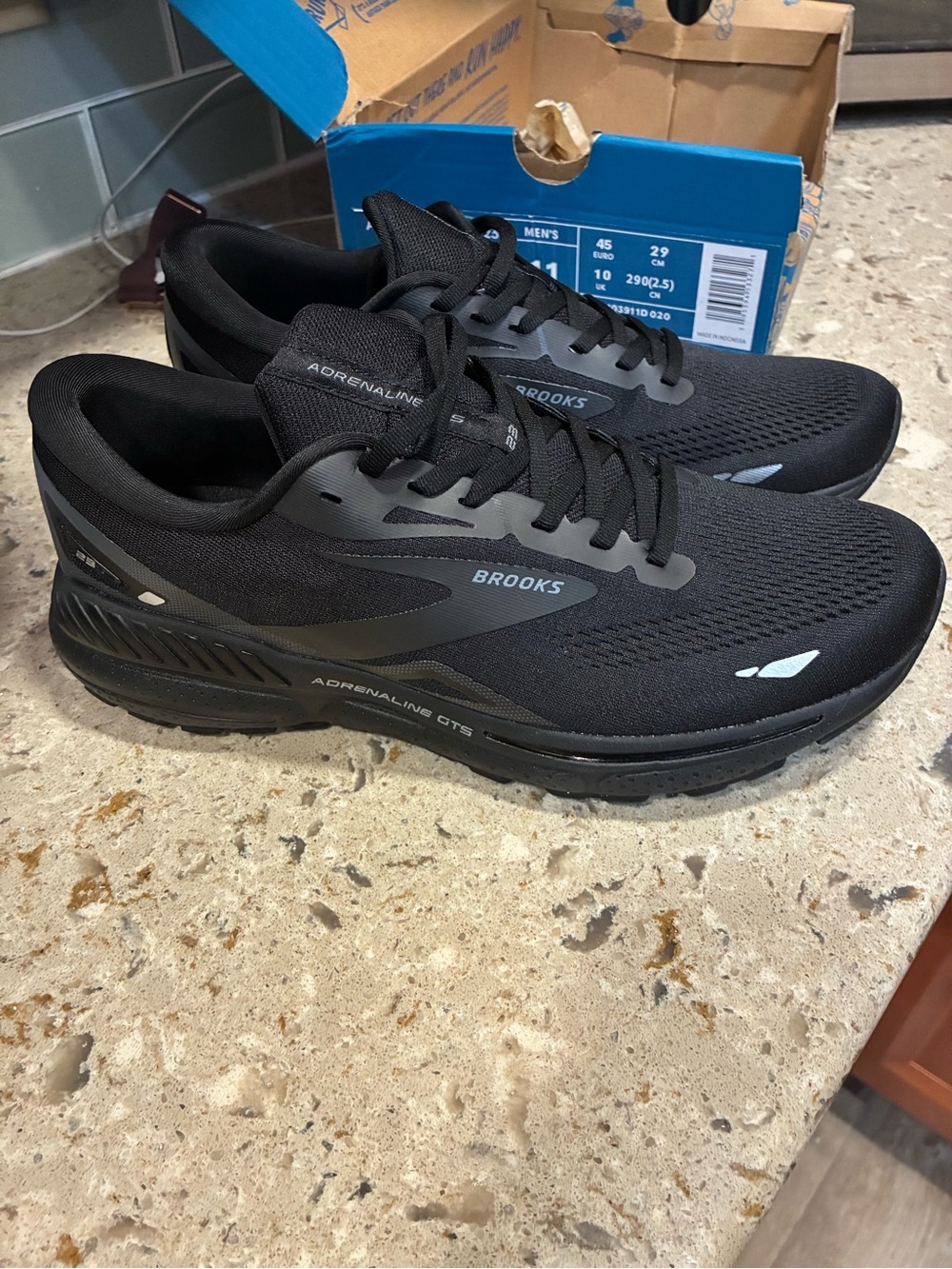 Brooks Black Adrenaline GTS Running Shoes - Picture 3 of 5